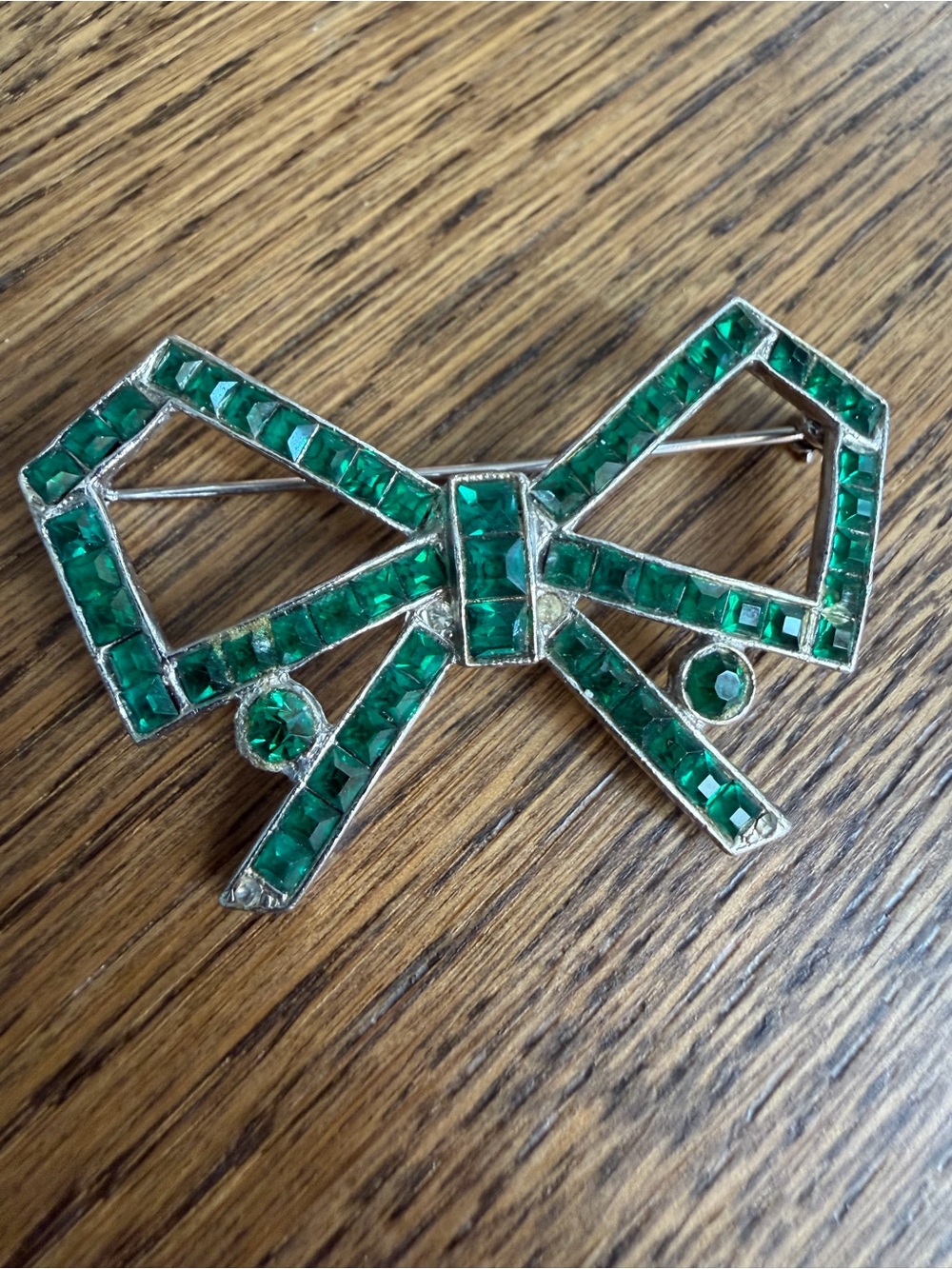 Vintage Signed AS Art Deco Emerald Green Rhinestone Bow Brooch Pin